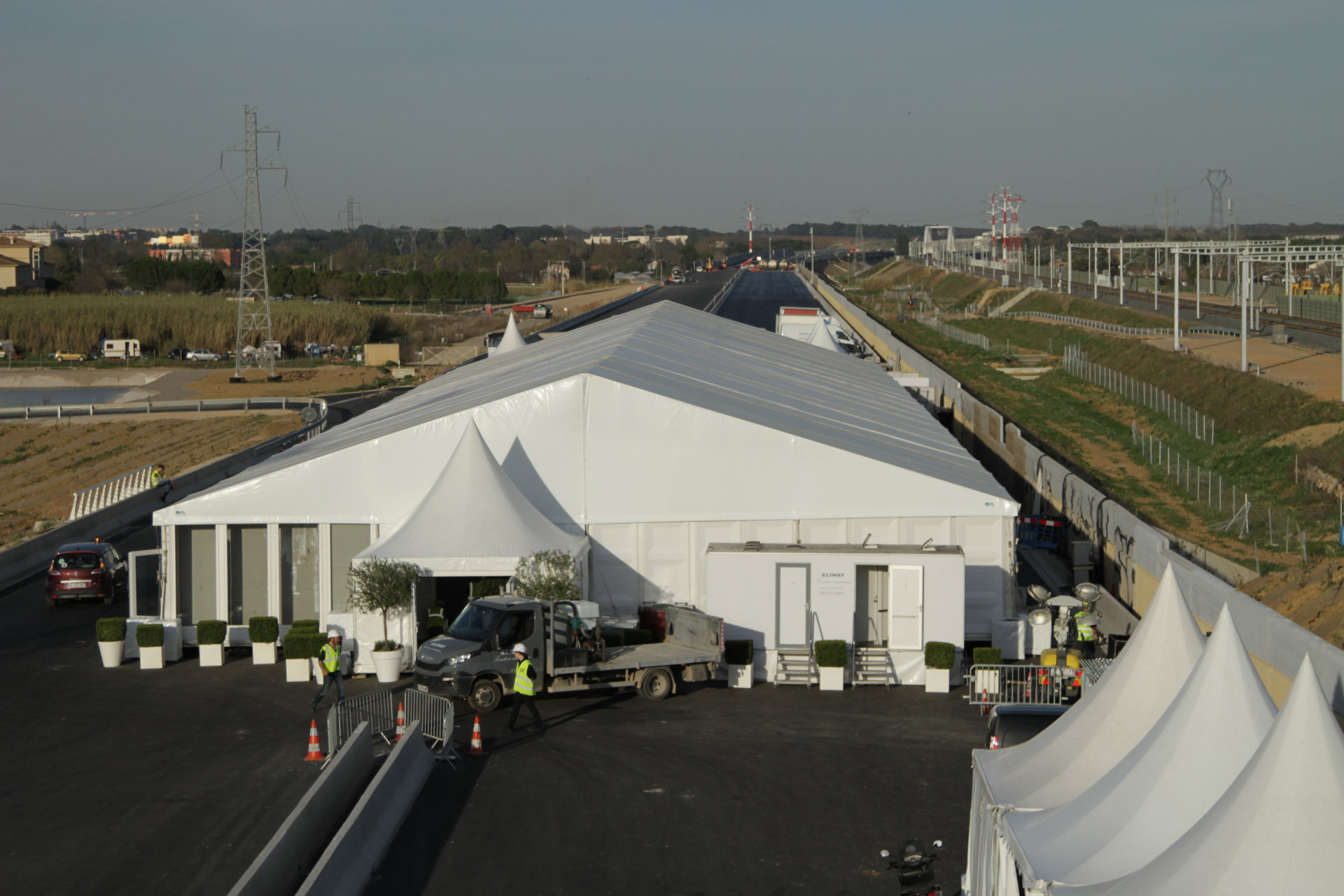 SOUS PLAT FENDI OR X10 - Maani Events - Location et vente de matériel  événementiel