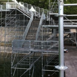 SML - Scene avec acces escalier